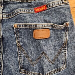 Wrangler Ladies Jeans, Size 5x34